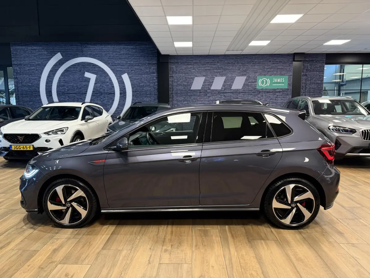 2.0 TSI GTI |CarPlay|Stoelverwarming|17" Inch lichmetaal|Sperdifferentieel (XDS)