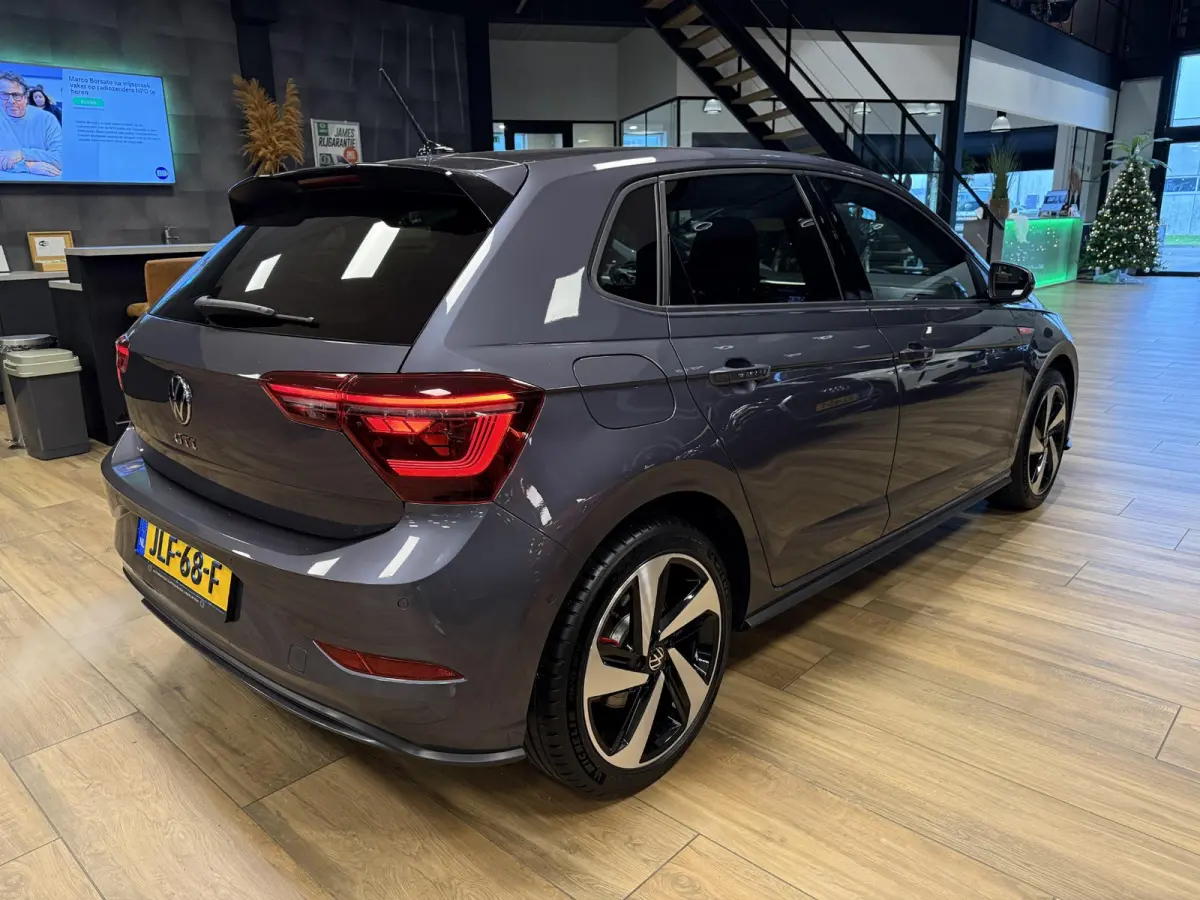 2.0 TSI GTI |CarPlay|Stoelverwarming|17" Inch lichmetaal|Sperdifferentieel (XDS)