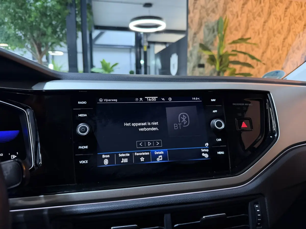 1.0 TSI Life Business 11-2023|1e Eigenaar|Dealer Onderh.|ACC|Lane Assist|Camera|CarPlay|Navi|LED|33DKM|Rijklaar