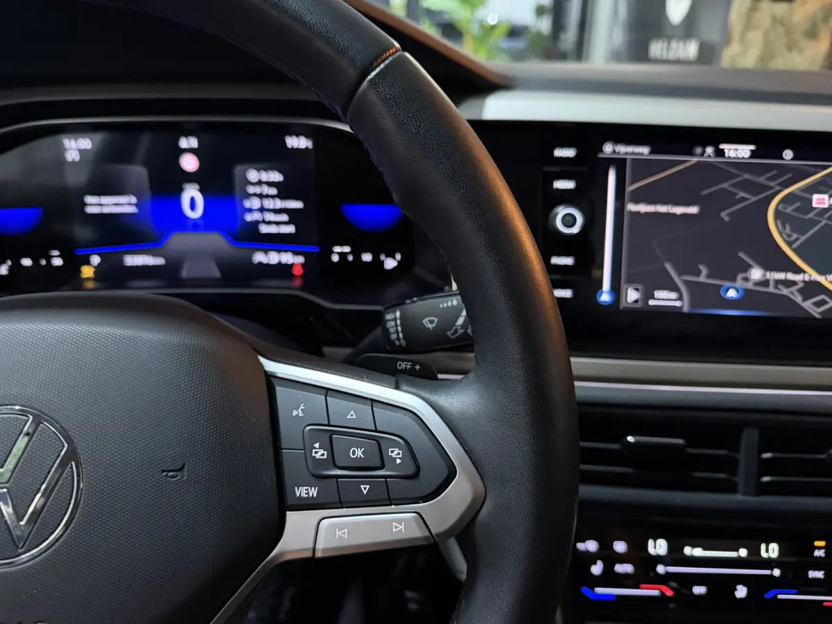 1.0 TSI Life Business 11-2023|1e Eigenaar|Dealer Onderh.|ACC|Lane Assist|Camera|CarPlay|Navi|LED|33DKM|Rijklaar
