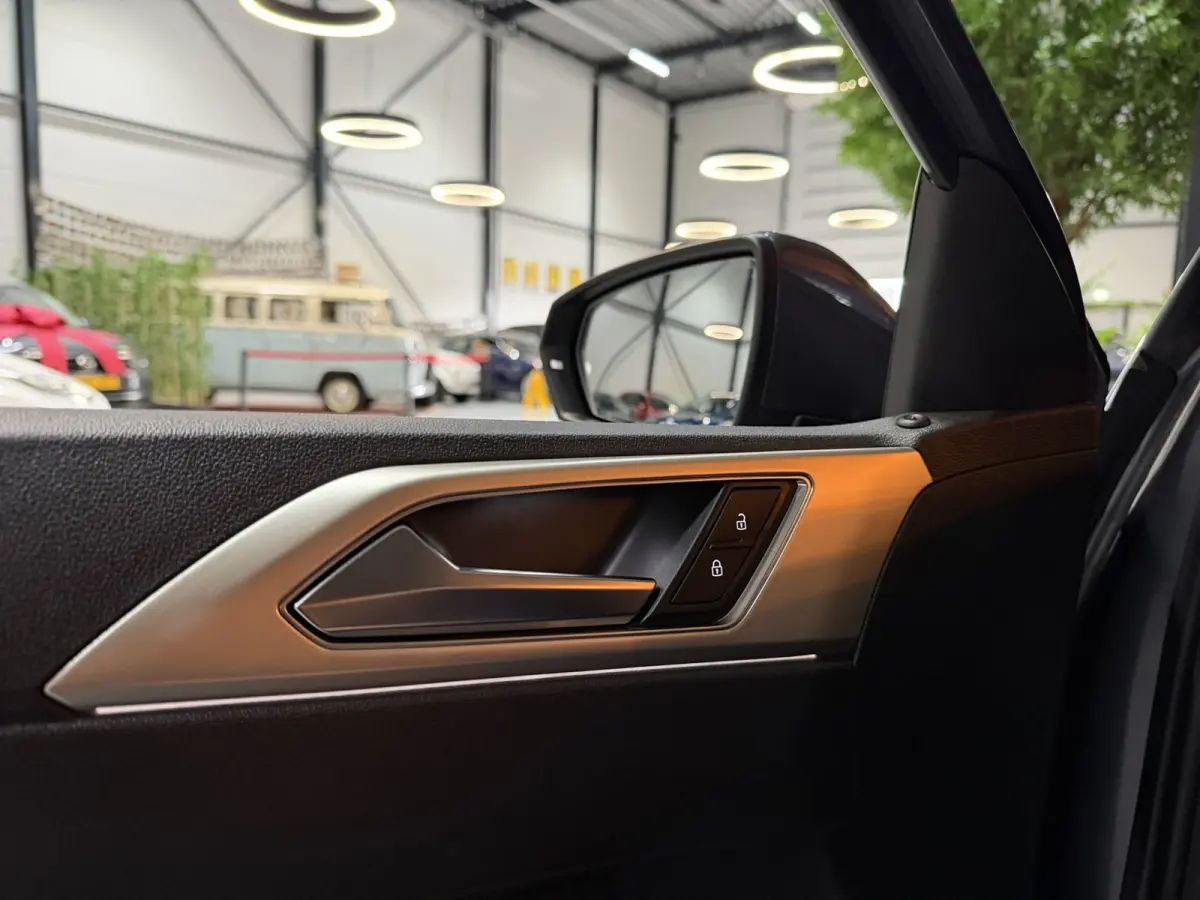 1.0 TSI Life Business 11-2023|1e Eigenaar|Dealer Onderh.|ACC|Lane Assist|Camera|CarPlay|Navi|LED|33DKM|Rijklaar