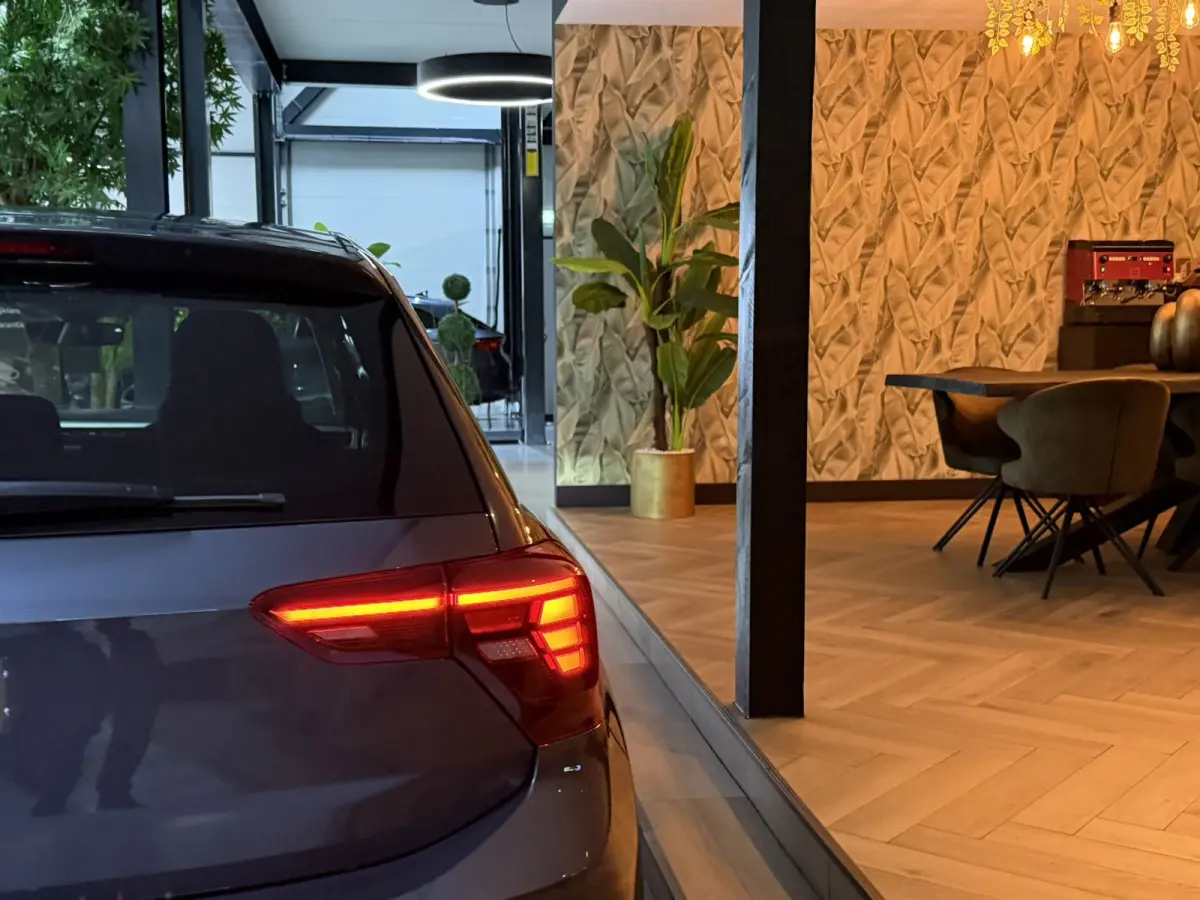 1.0 TSI Life Business 11-2023|1e Eigenaar|Dealer Onderh.|ACC|Lane Assist|Camera|CarPlay|Navi|LED|33DKM|Rijklaar