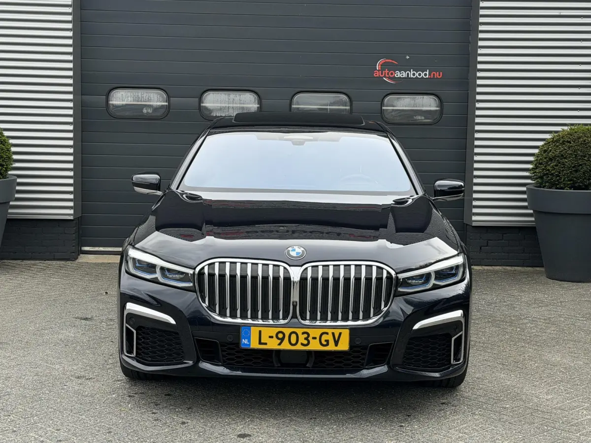 745e High Executive M-Sport | Panoramadak | 360* Camera | Massage | Stoelventilatie/Verwarming |