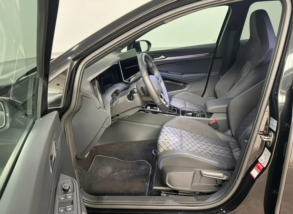 1.5 eTSI R-Line Edition - Stoel/Stuur verwarming - Adaptive Cruise - Inclusief BTW!
