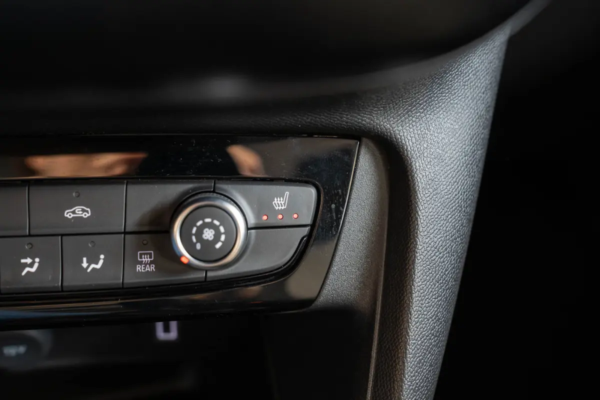 1.2 Turbo Edition | Tot 8 Jaar Garantie | Camera | Stoel & Stuurverwarming | Parkeersensoren | Apple Carplay & Android Auto