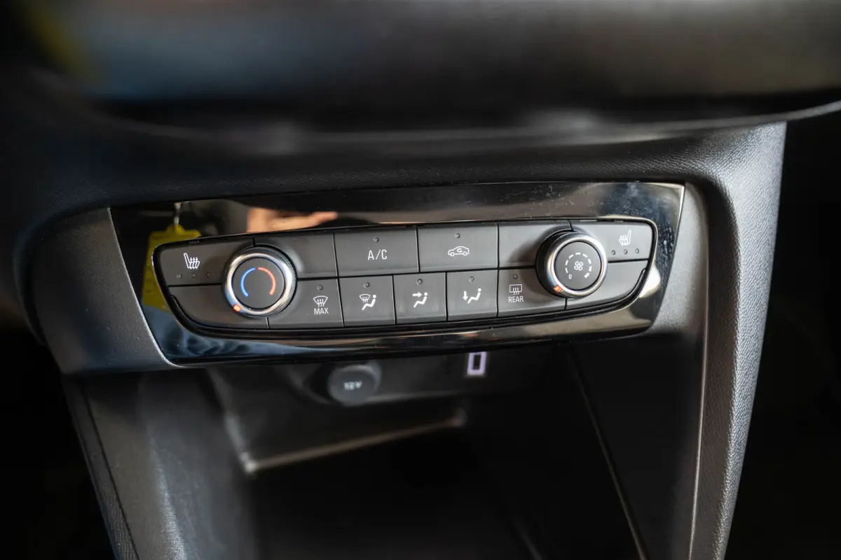 1.2 Turbo Edition | Tot 8 Jaar Garantie | Camera | Stoel & Stuurverwarming | Parkeersensoren | Apple Carplay & Android Auto