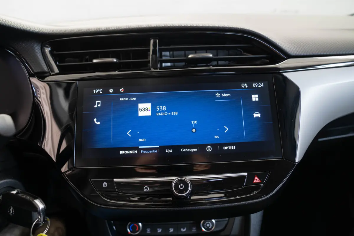 1.2 Turbo Edition | Tot 8 Jaar Garantie | Camera | Stoel & Stuurverwarming | Parkeersensoren | Apple Carplay & Android Auto
