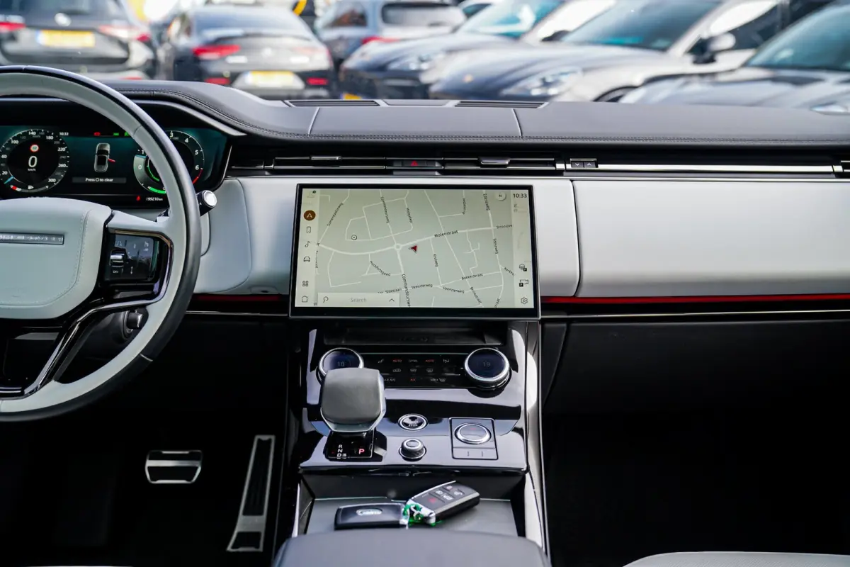 3.0 P440e Dynamic HSE | Luchtvering | Head Up Display | MERIDIAN 3D Audio | Stoelverkoeling | 360 Cam