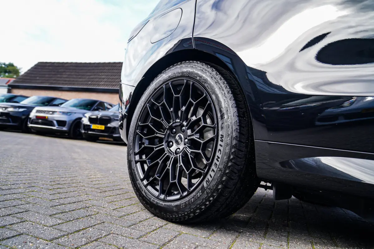 3.0 P440e Dynamic HSE | Luchtvering | Head Up Display | MERIDIAN 3D Audio | Stoelverkoeling | 360 Cam