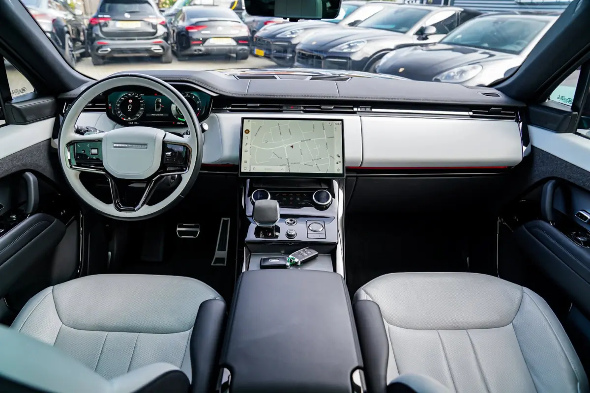 3.0 P440e Dynamic HSE | Luchtvering | Head Up Display | MERIDIAN 3D Audio | Stoelverkoeling | 360 Cam