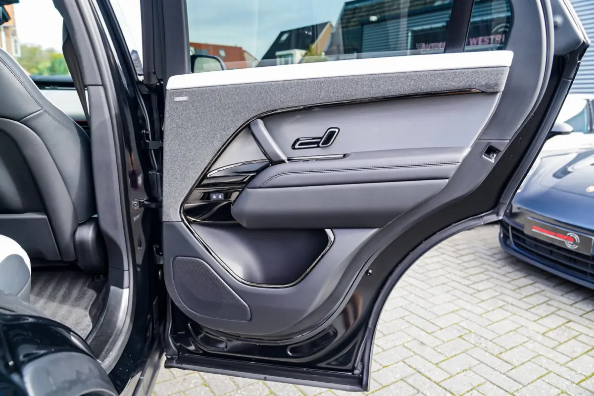 3.0 P440e Dynamic HSE | Luchtvering | Head Up Display | MERIDIAN 3D Audio | Stoelverkoeling | 360 Cam