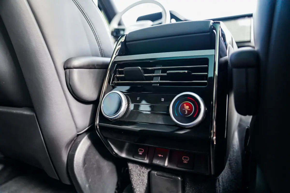 3.0 P440e Dynamic HSE | Luchtvering | Head Up Display | MERIDIAN 3D Audio | Stoelverkoeling | 360 Cam