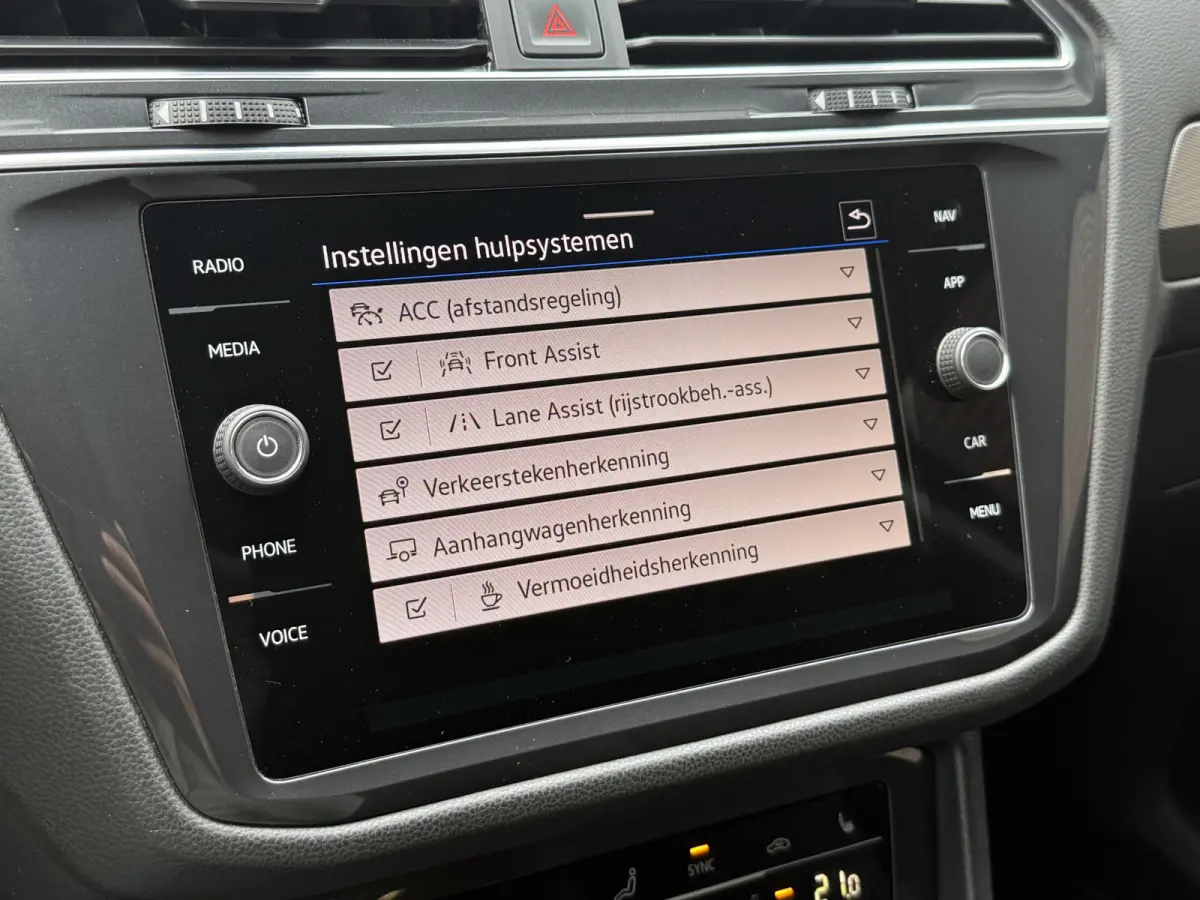 1.5 TSI Life Business 7p. | Massagestoel | Trekhaak | Camera | Stoel/Stuurverwarming | Carplay | Adaptive cruise