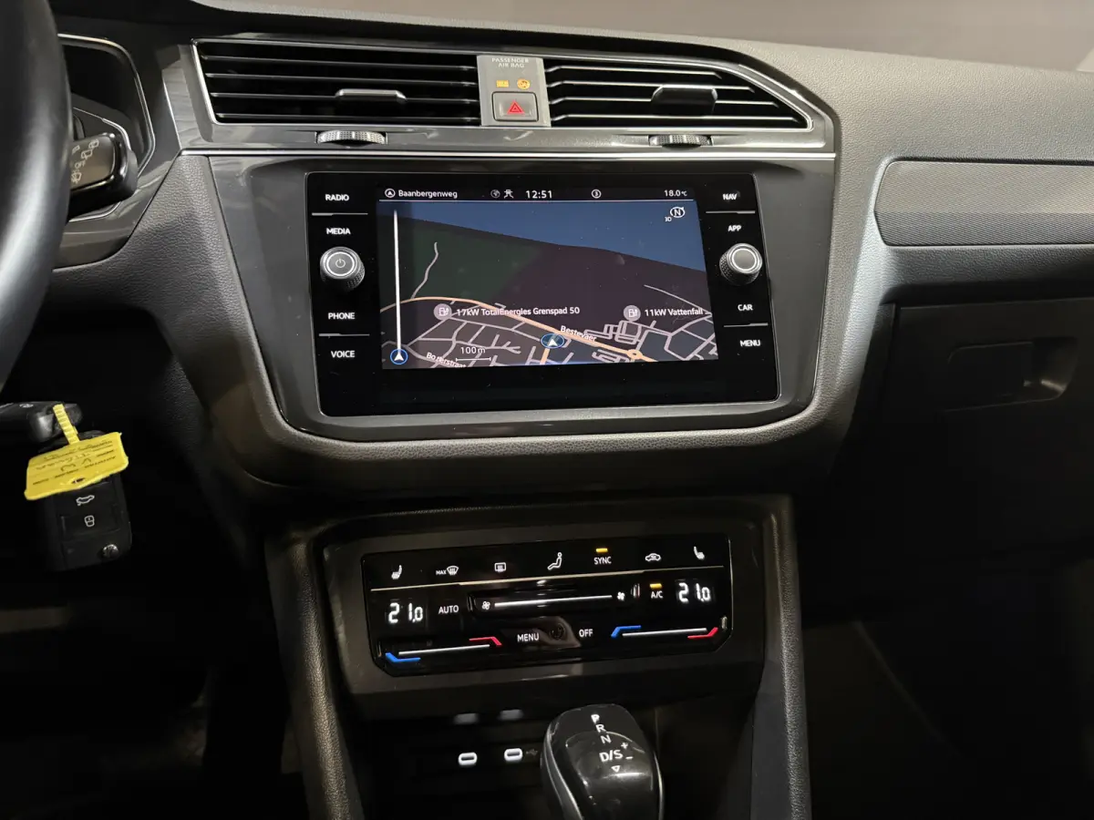 1.5 TSI Life Business 7p. | Massagestoel | Trekhaak | Camera | Stoel/Stuurverwarming | Carplay | Adaptive cruise