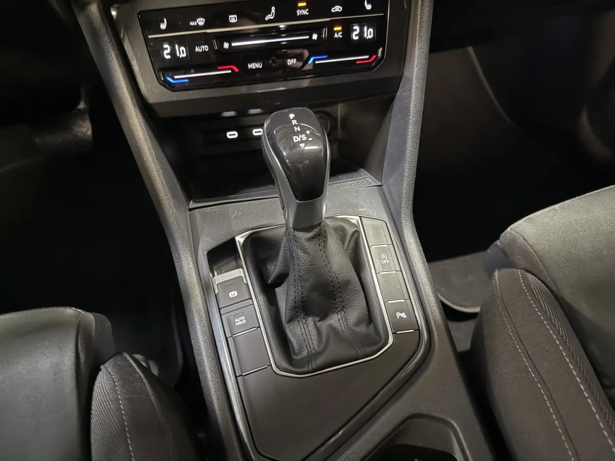 1.5 TSI Life Business 7p. | Massagestoel | Trekhaak | Camera | Stoel/Stuurverwarming | Carplay | Adaptive cruise
