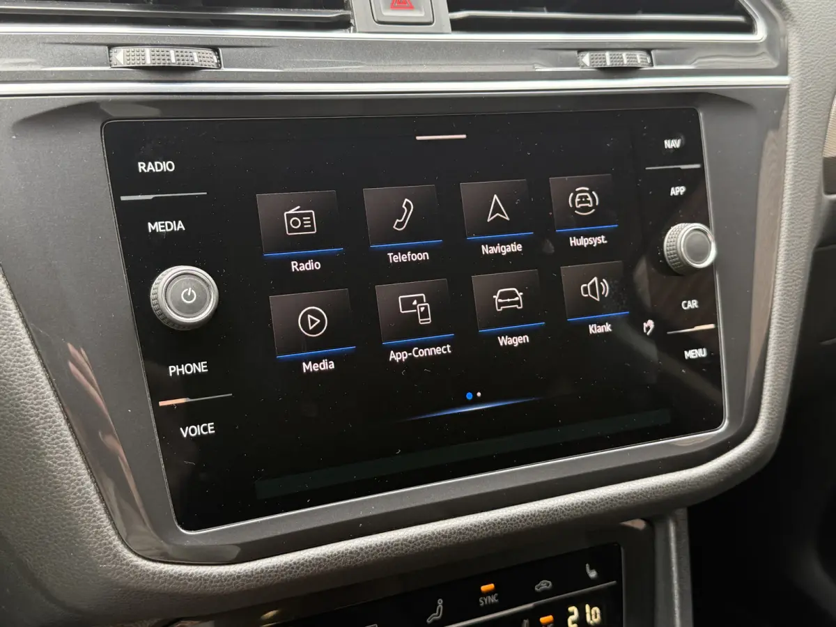 1.5 TSI Life Business 7p. | Massagestoel | Trekhaak | Camera | Stoel/Stuurverwarming | Carplay | Adaptive cruise