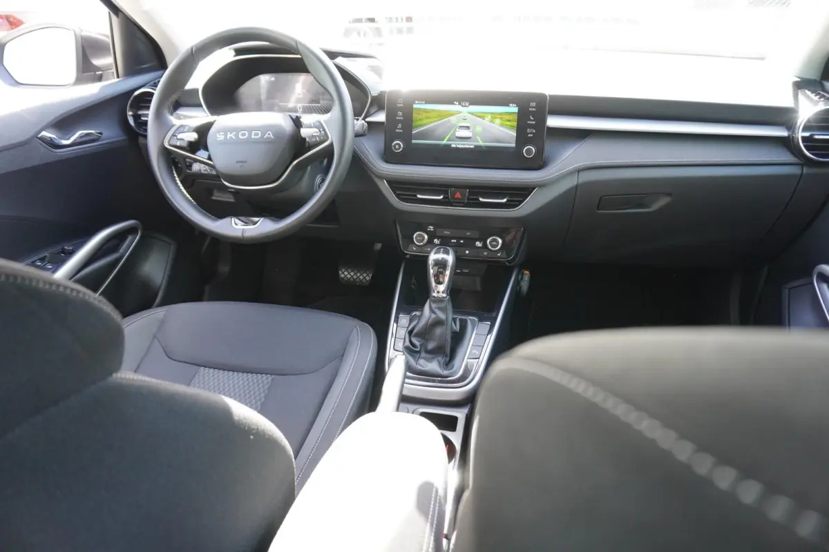 1.0 TSI 115pk DSG Business Edition | Stoelverwarming | Climatronic | Achteruitrijcamera | Adaptive Cruise