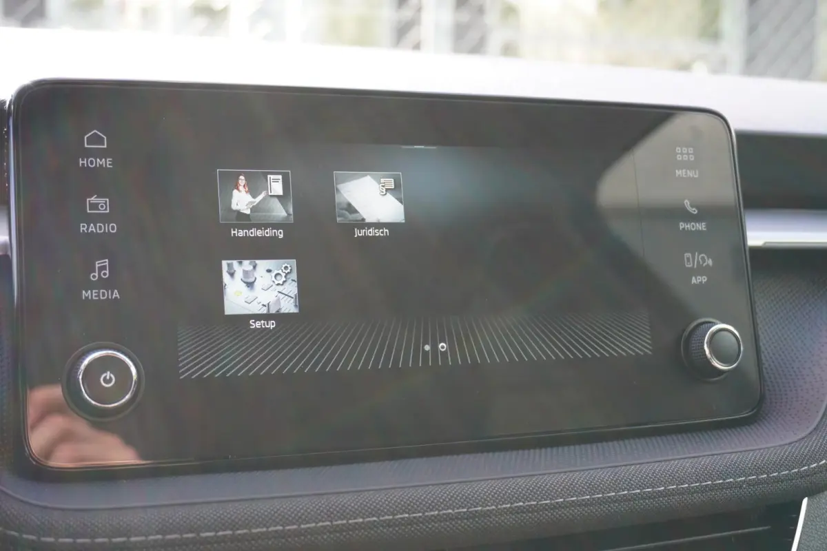 1.0 TSI 115pk DSG Business Edition | Stoelverwarming | Climatronic | Achteruitrijcamera | Adaptive Cruise
