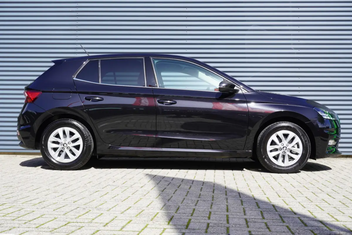1.0 TSI 115pk DSG Business Edition | Stoelverwarming | Climatronic | Achteruitrijcamera | Adaptive Cruise