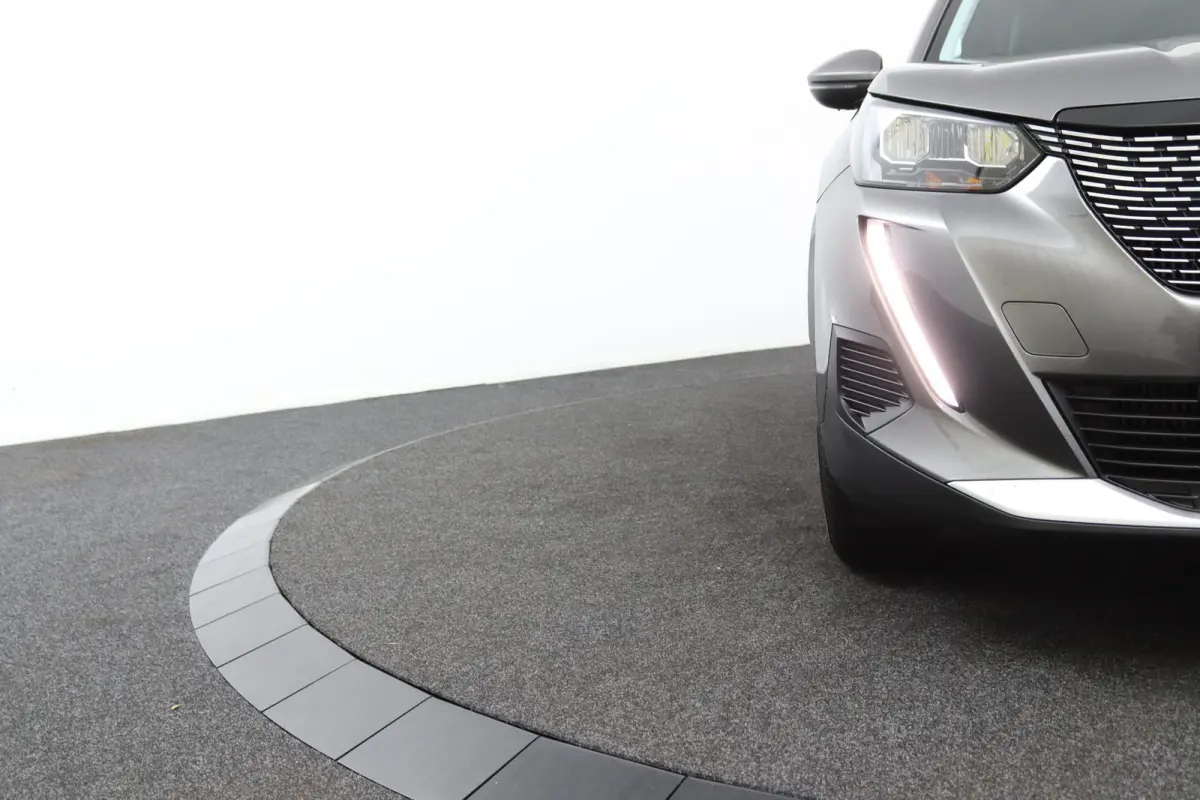 1.2 Allure*NAVI*CAM*CRUISE*ECC*LED*LMV*CARPLAY*