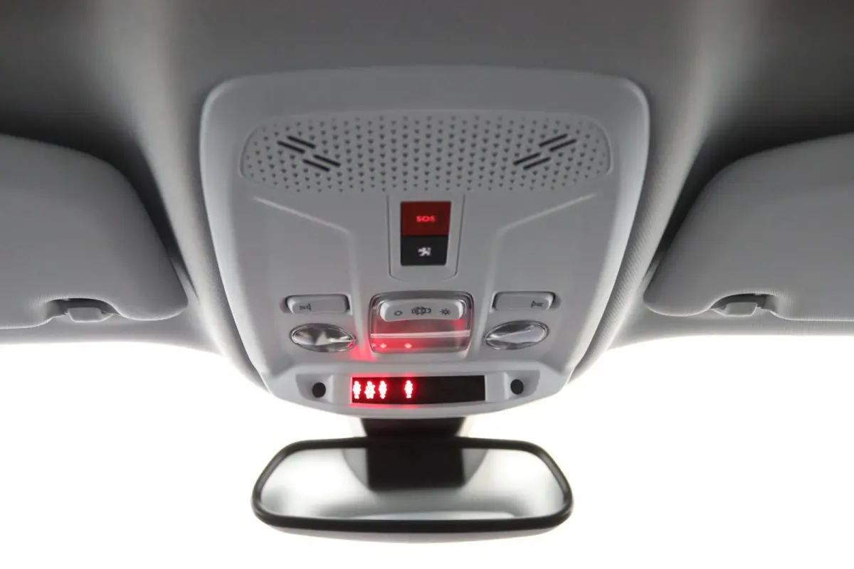 1.2 PureTech Allure*CAM*CRUISE*ECC*LED*LMV*NAVI*