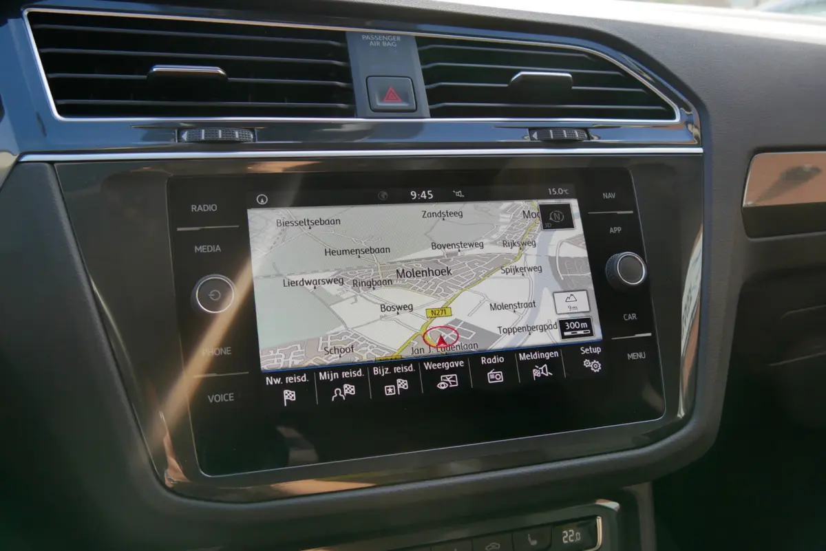 1.5 TSI Highline. r-line. stoelverw.hud. standkachel. clima.trekhaak