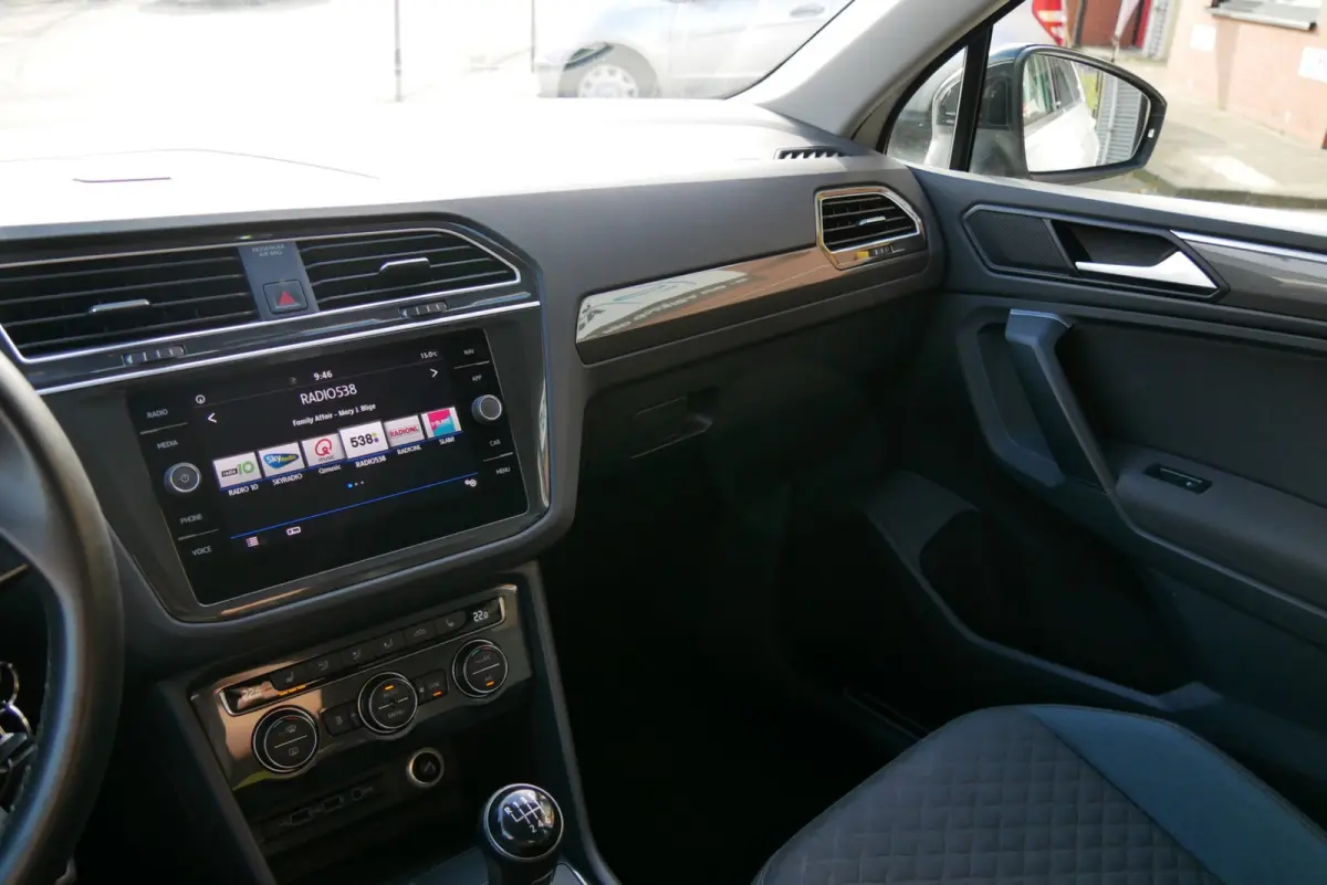 1.5 TSI Highline. r-line. stoelverw.hud. standkachel. clima.trekhaak
