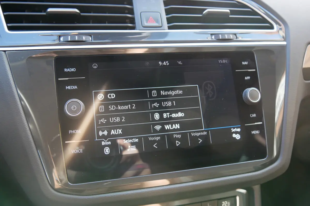 1.5 TSI Highline. r-line. stoelverw.hud. standkachel. clima.trekhaak