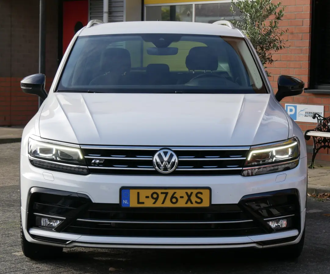 1.5 TSI Highline. r-line. stoelverw.hud. standkachel. clima.trekhaak