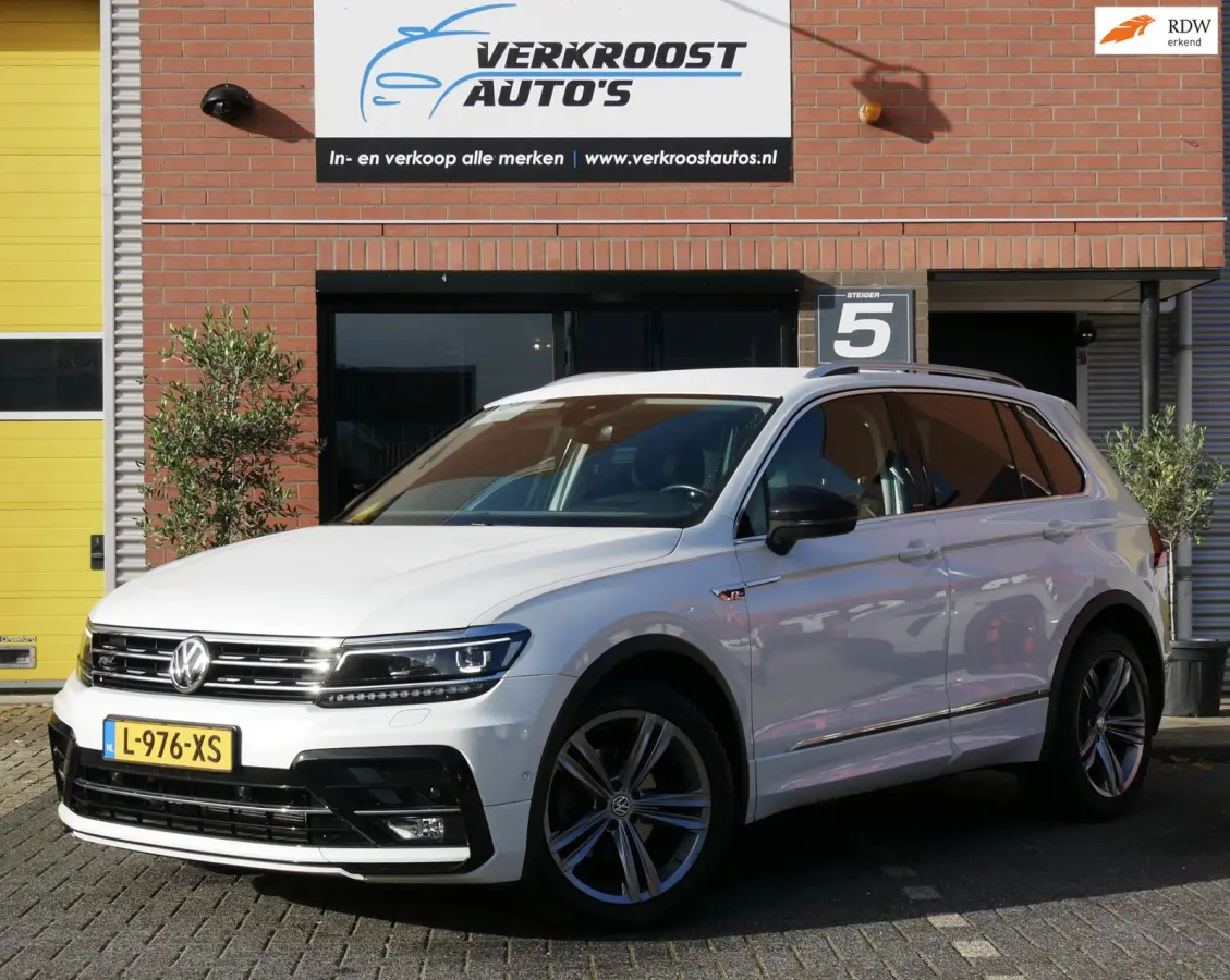 1.5 TSI Highline. r-line. stoelverw.hud. standkachel. clima.trekhaak