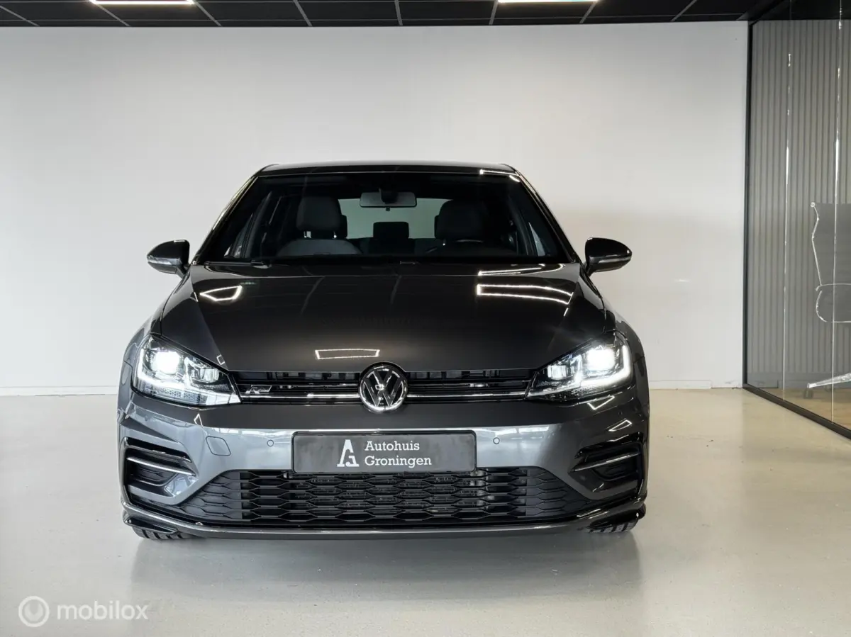 1.5 eTSI Highline Business R-Line | ACC | Keyless | CarPlay | 17” Sebring