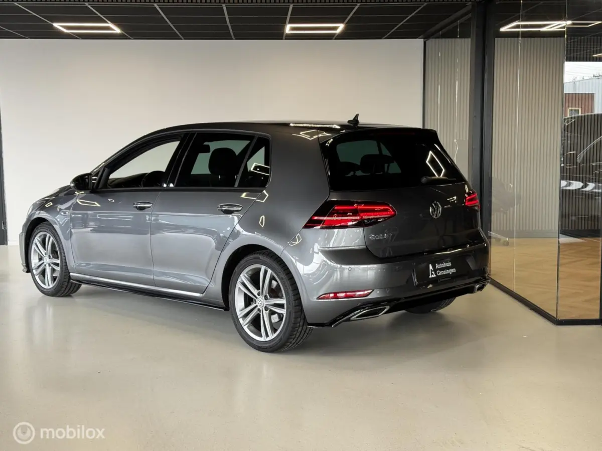 1.5 eTSI Highline Business R-Line | ACC | Keyless | CarPlay | 17” Sebring