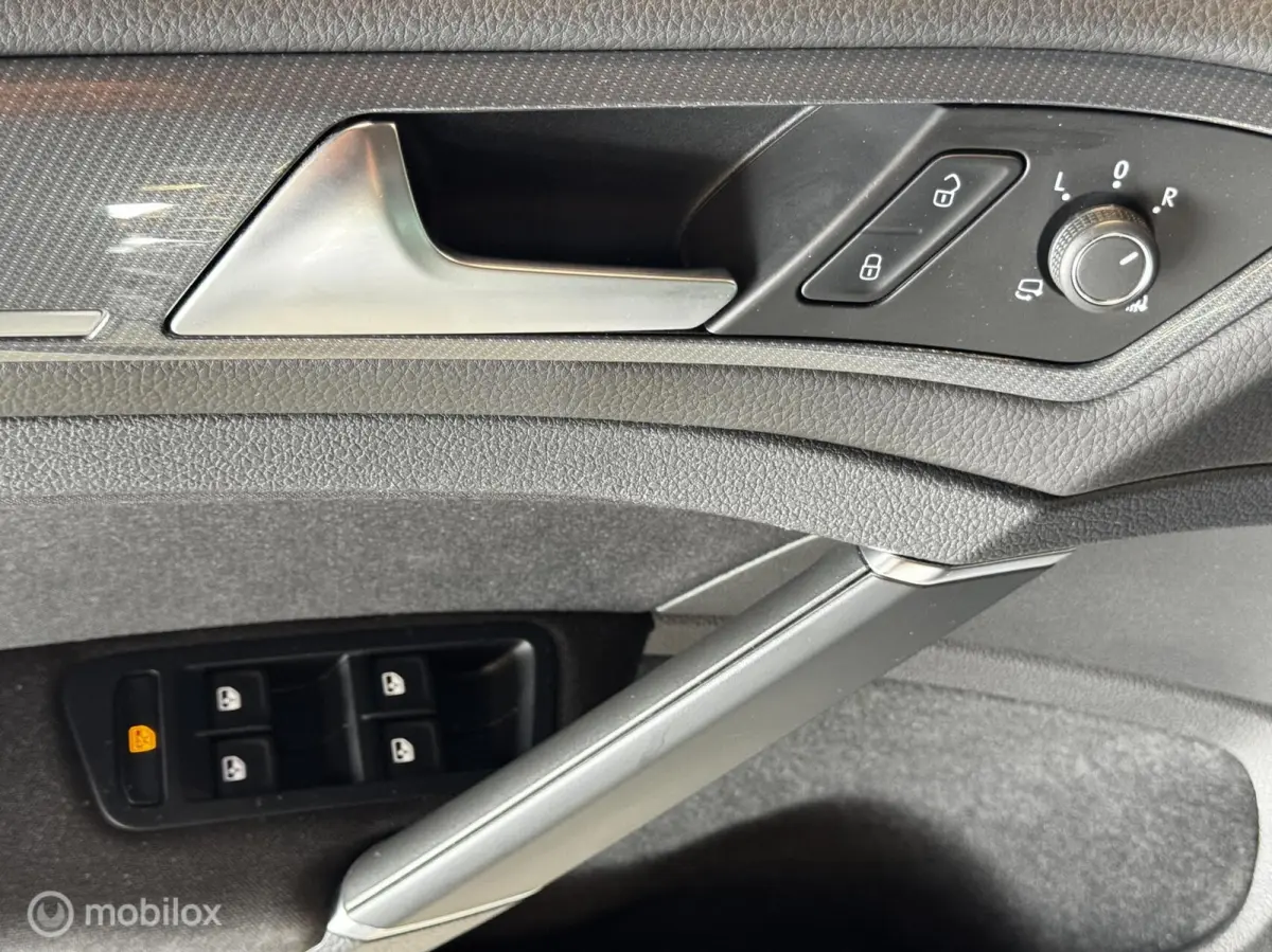 1.5 eTSI Highline Business R-Line | ACC | Keyless | CarPlay | 17” Sebring