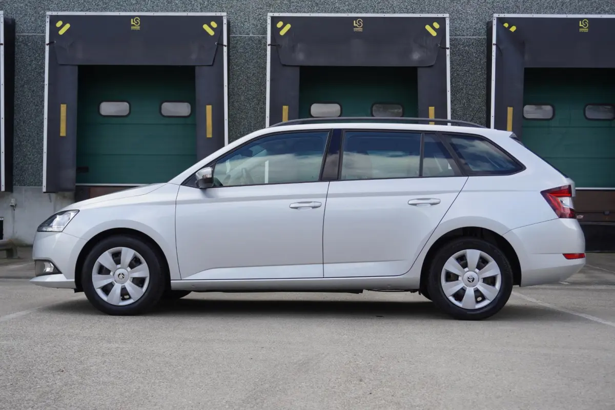 1.0 TSI 95pk Ambition | Navigatie | Smartlink | PDC Achter | Cruise Control