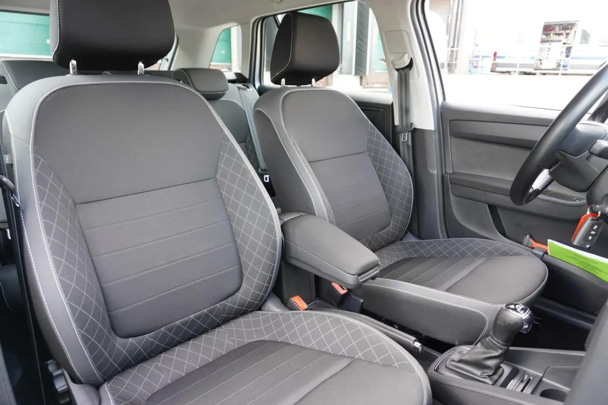 1.0 TSI 95pk Ambition | Navigatie | Smartlink | PDC Achter | Cruise Control