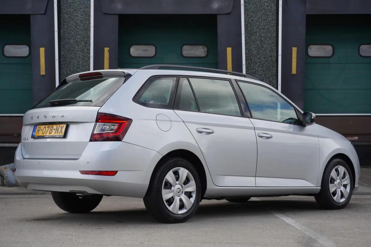 1.0 TSI 95pk Ambition | Navigatie | Smartlink | PDC Achter | Cruise Control