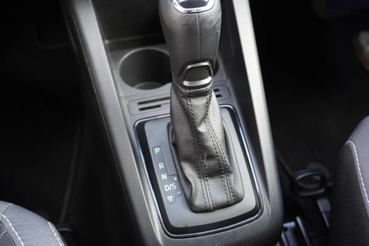 1.0 TSI 95pk Ambition | Navigatie | Smartlink | PDC Achter | Cruise Control