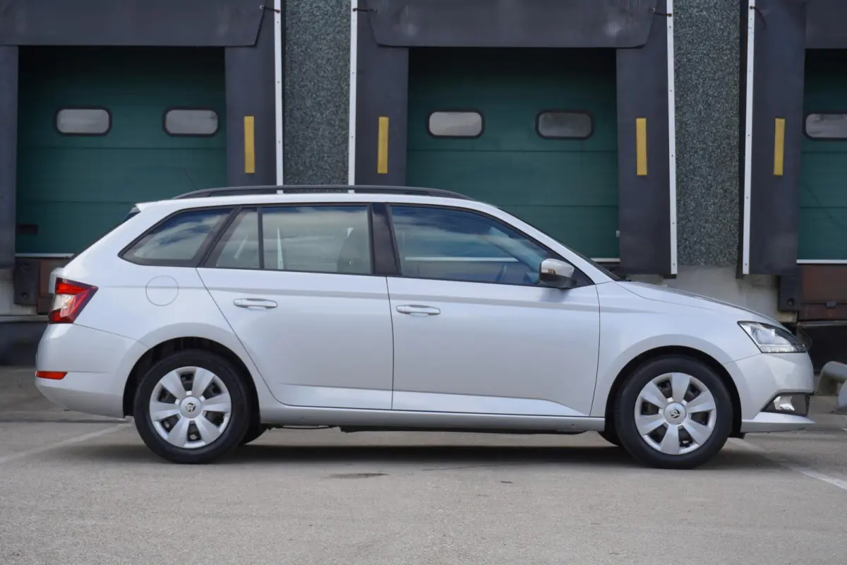 1.0 TSI 95pk Ambition | Navigatie | Smartlink | PDC Achter | Cruise Control
