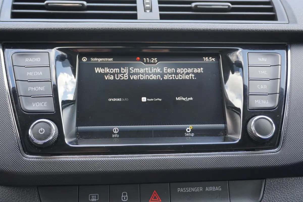 1.0 TSI 95pk Ambition | Navigatie | Smartlink | PDC Achter | Cruise Control