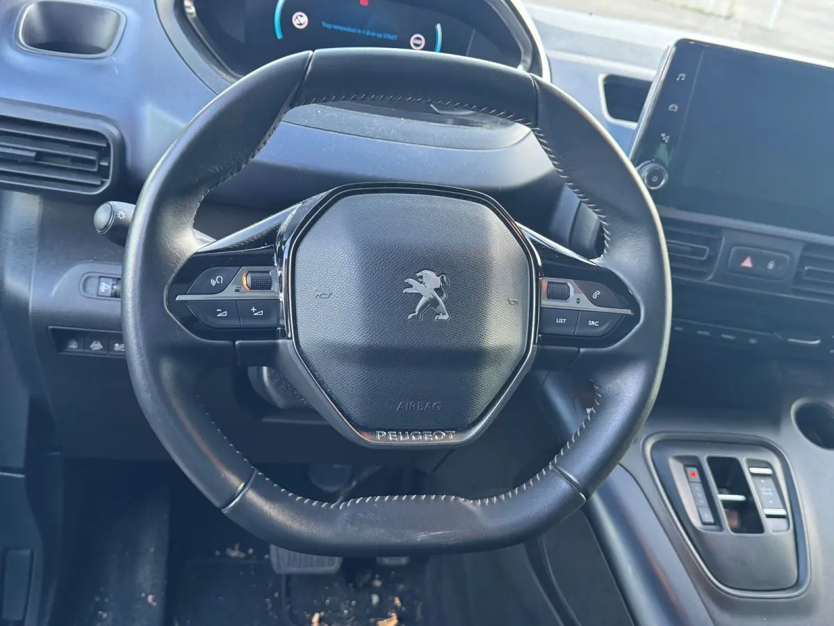 EV Allure Pack 50 kWh | Camera | Apple Carplay | Parkeersensoren V+A | Cruise control | DAB | Airco |