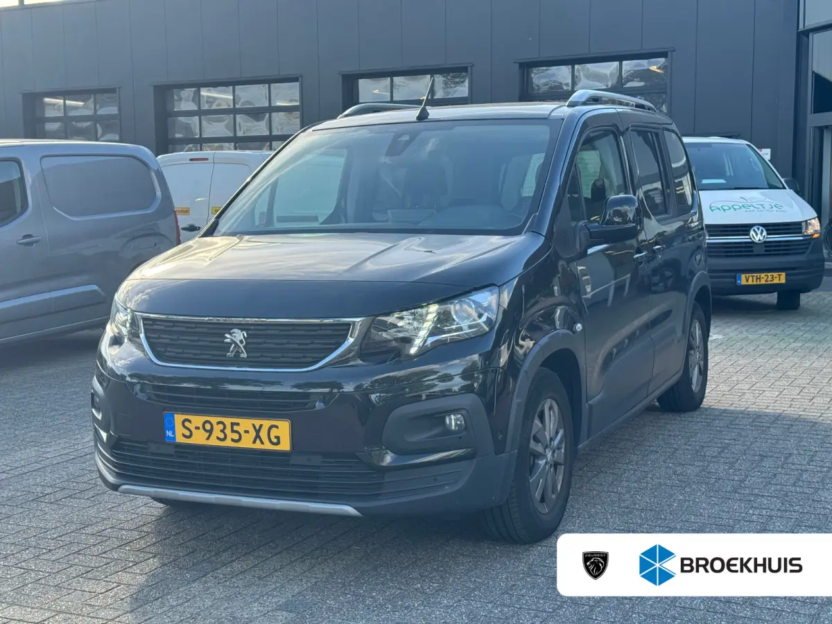 EV Allure Pack 50 kWh | Camera | Apple Carplay | Parkeersensoren V+A | Cruise control | DAB | Airco |