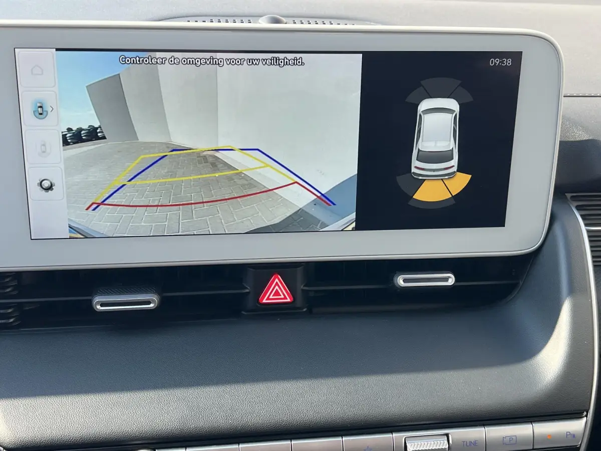 Style 73kWh / Dealer onderhouden / Accu SoH 100 % / Fabrieksgarantie tot 05-2027 / WLTP 481 km stad 686 km / CCS snel laden / warmtepomp / 1.600 kg trekgewicht / Stuur- en stoelverwarming / 