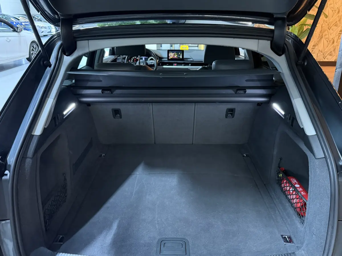 1.4 TFSI Sport Garantie Xenon Cruise Navi Airco PDC Rijklaar