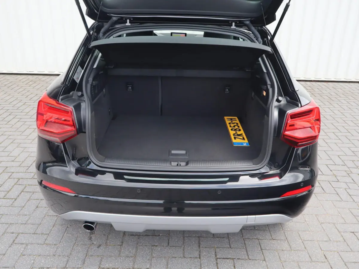 1.0 TFSI 116pk Sport Pro Line | Trekhaak Afneembaar | Navigatie | All Season Banden | 19" Velgen