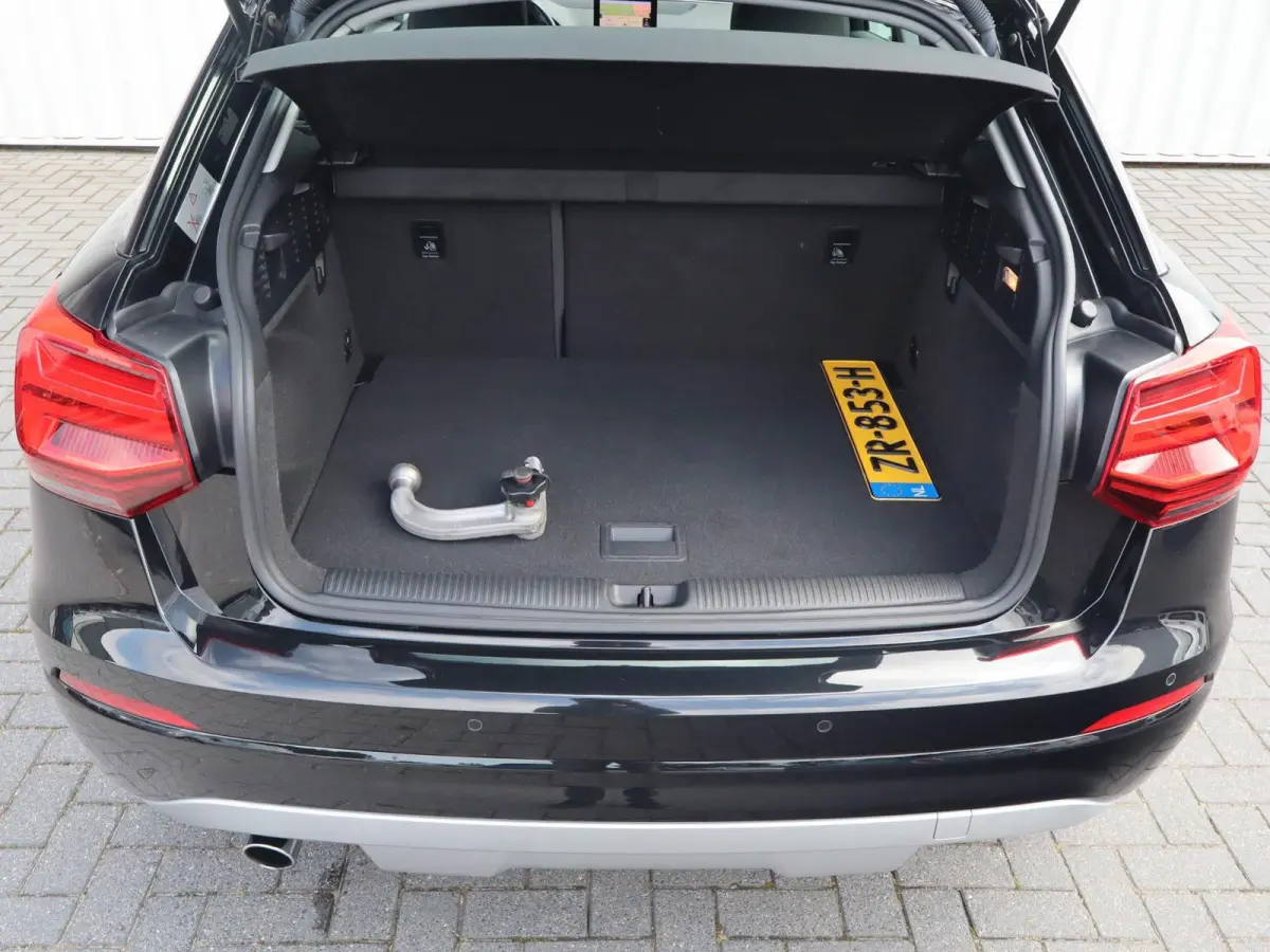 1.0 TFSI 116pk Sport Pro Line | Trekhaak Afneembaar | Navigatie | All Season Banden | 19" Velgen