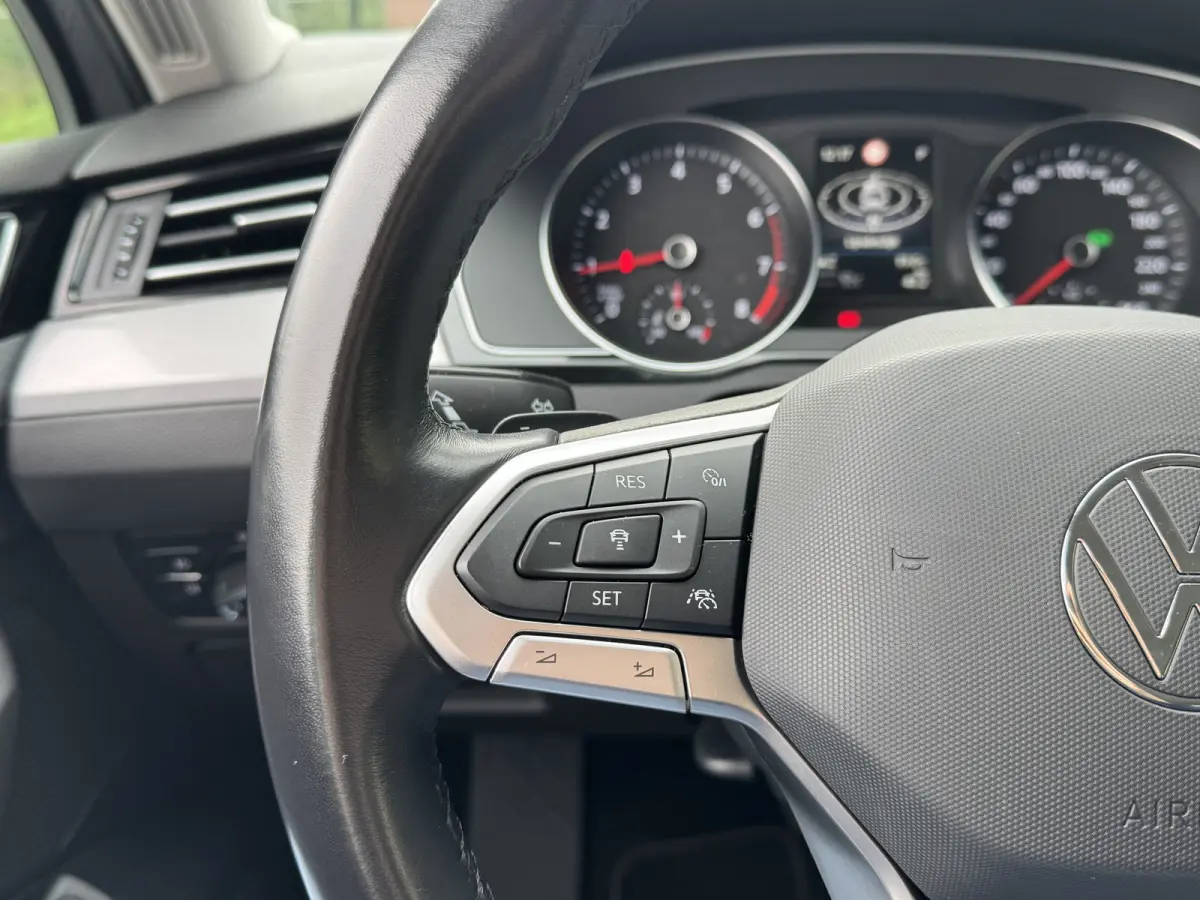 1.5 TSI 150PK DSG BUSINESS CAMERA/NAVI/CARPLAY