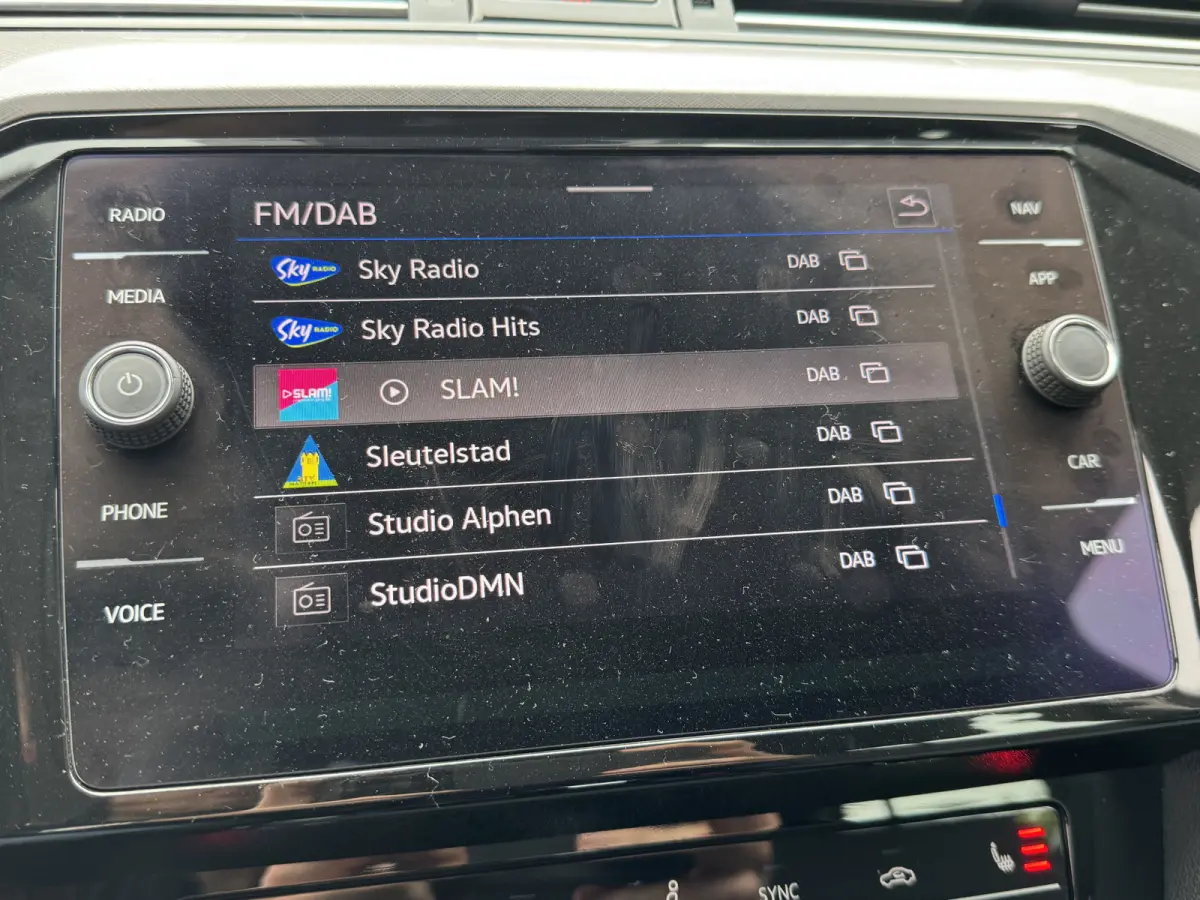 1.5 TSI 150PK DSG BUSINESS CAMERA/NAVI/CARPLAY