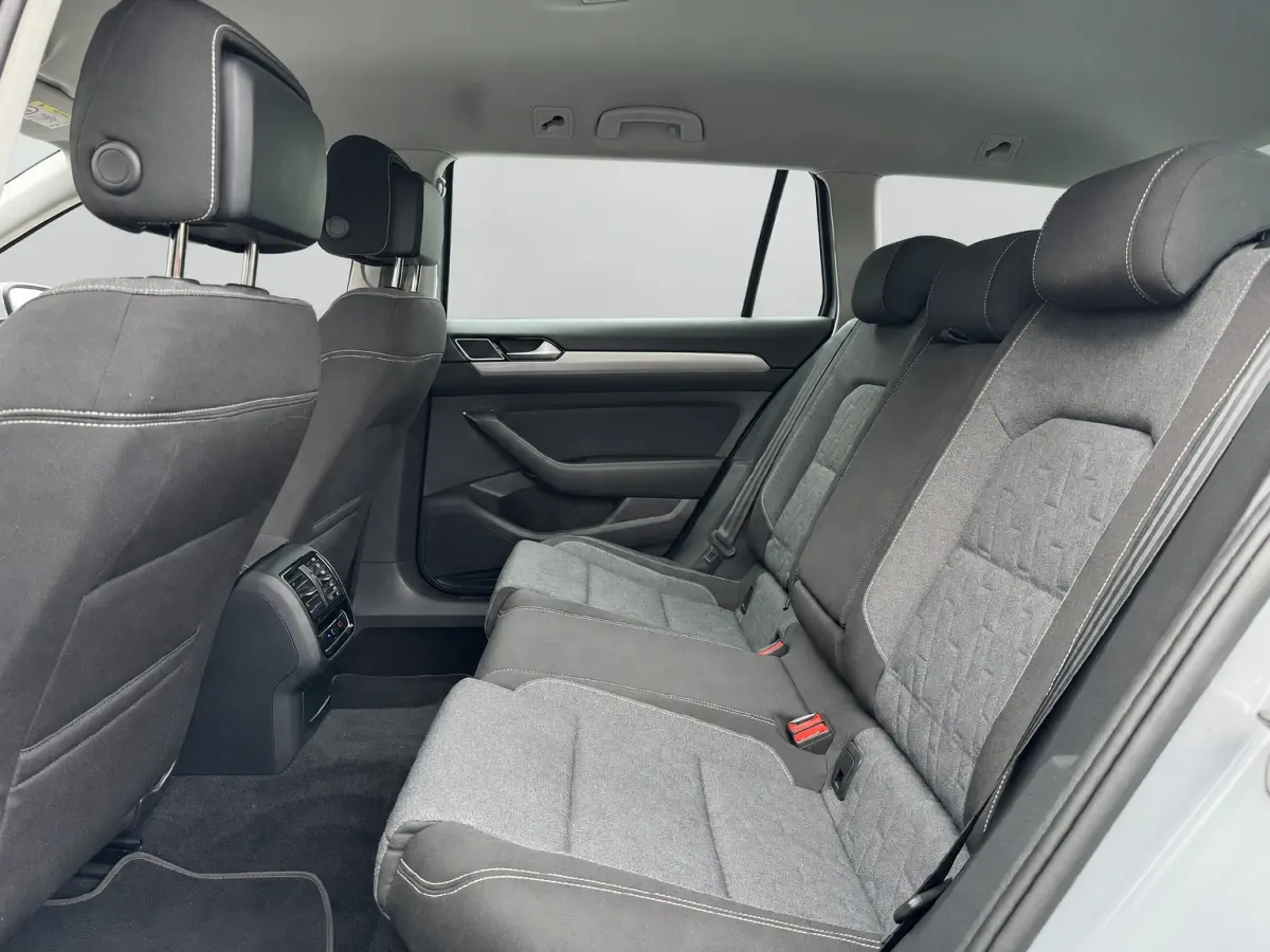1.5 TSI 150PK DSG BUSINESS CAMERA/NAVI/CARPLAY