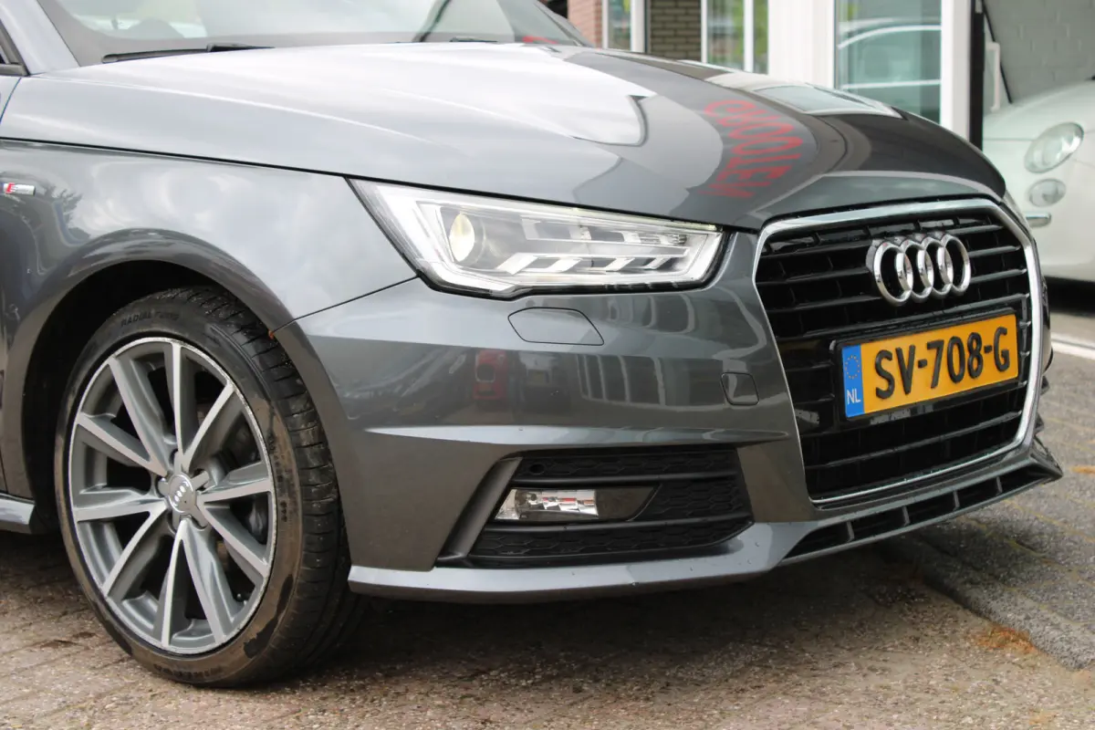 1.0 TFSI Advance Sport//S-Line//85.168km!!