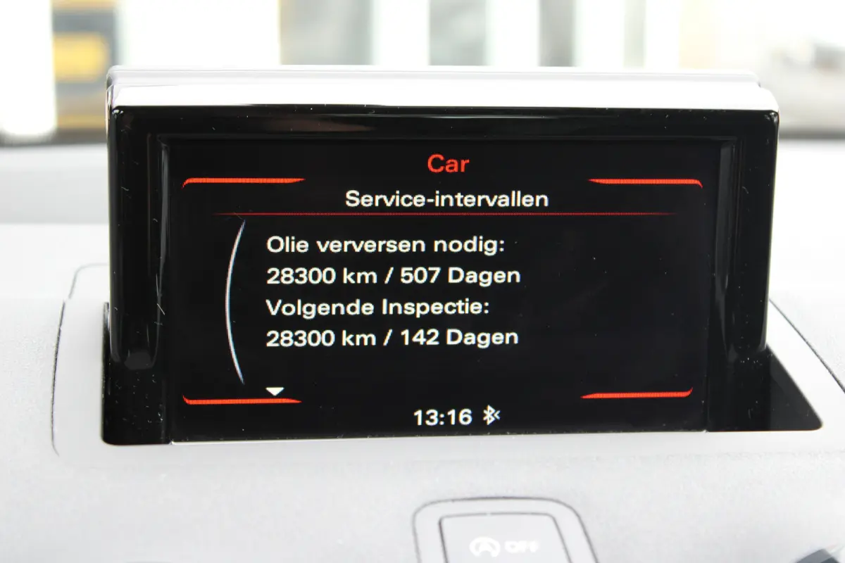 1.0 TFSI Advance Sport//S-Line//85.168km!!